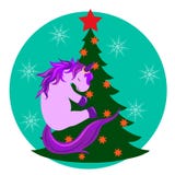 Den roliga enhörningen kramar den gröna illustrationen för vektorn för julträdet stock illustrationer Den roliga enhörningen kramar den gröna illustrationen för vektorn för julträdet stock illustrationer