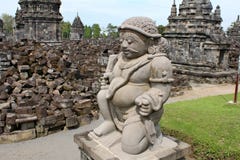 Den Sewu templet är det andra - största komplexet för den buddistiska templet i Java royaltyfria bilder Den Sewu templet är det andra - största komplexet för den buddistiska templet i Java royaltyfria bilder