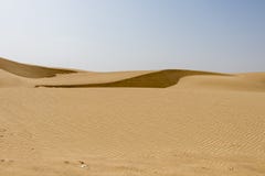 Den tunisiska Sahara öknen royaltyfri bild Den tunisiska Sahara öknen royaltyfri bild