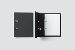 Derisione nera in bianco di progettazione della cartella del raccoglitore di anello sulla vista superiore fotografia stock libera da diritti Derisione nera in bianco di progettazione della cartella del raccoglitore di anello sulla vista superiore fotografia stock libera da diritti