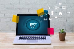 Des Gebrauch Technologie-elektronischen Geschäftsverkehrs Geschäftsleute des Internet-globales Marketi Lizenzfreies Stockbild Des Gebrauch Technologie-elektronischen Geschäftsverkehrs Geschäftsleute des Internet-globales Marketi Lizenzfreies Stockbild