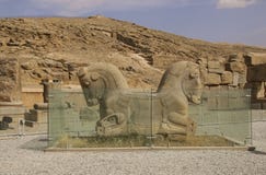 Det forntida fördärvar av det Persepolis komplexet, berömd ceremoniell huvudstad av forntida Persien, Iran royaltyfria bilder Det forntida fördärvar av det Persepolis komplexet, berömd ceremoniell huvudstad av forntida Persien, Iran royaltyfria bilder