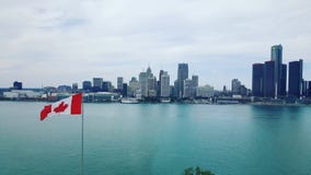 Detroit-Stadt-Skyline lizenzfreies stockbild Detroit-Stadt-Skyline lizenzfreies stockbild