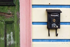 Dettaglio della facciata di una casa variopinta a New Orleans Fotografia Stock Dettaglio della facciata di una casa variopinta a New Orleans Fotografia Stock