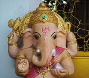 Deus hindu Ganesha no templo imagens de stock Deus hindu Ganesha no templo imagens de stock