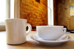 Deux cuvettes de café photos stock Deux cuvettes de café photos stock
