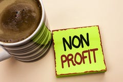 Di parola di scrittura del testo profitto non Concetto di affari per senza profitto caritatevole di Unlucrative dell'aiuto di fil fotografia stock libera da diritti Di parola di scrittura del testo profitto non Concetto di affari per senza profitto caritatevole di Unlucrative dell'aiuto di fil fotografia stock libera da diritti