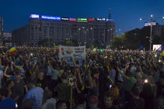 Diasporaprotest i Bucharest mot regeringen Royaltyfri Bild Diasporaprotest i Bucharest mot regeringen Royaltyfri Bild