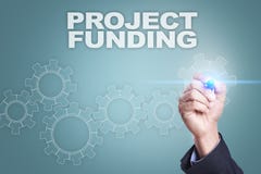 Dibujo del hombre de negocios en la pantalla virtual Concepto de la financiación de proyecto foto de archivo libre de regalías Dibujo del hombre de negocios en la pantalla virtual Concepto de la financiación de proyecto foto de archivo libre de regalías