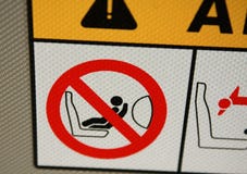 Die Airbaganweisung in den Fahrzeugen lizenzfreies stockbild Die Airbaganweisung in den Fahrzeugen lizenzfreies stockbild
