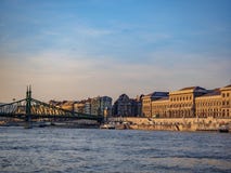 Die Donau in Ungarn ist der längste Fluss in der Europäischen Gemeinschaft stockbilder Die Donau in Ungarn ist der längste Fluss in der Europäischen Gemeinschaft stockbilder