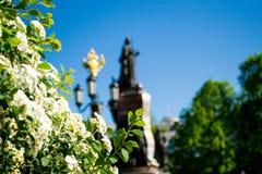 Die Farben des Monuments im Fr?hjahr stockbild Die Farben des Monuments im Fr?hjahr stockbild