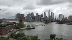 Die gro?e Ansicht von Manhattan und von Brooklyn-Br?cke stockfotografie Die gro?e Ansicht von Manhattan und von Brooklyn-Br?cke stockfotografie