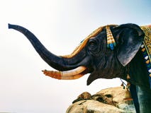 Die realistische Statue des Elefanten im Maharashtra, Indien stockfotos Die realistische Statue des Elefanten im Maharashtra, Indien stockfotos