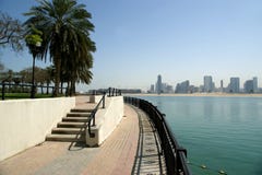 Dijk van de Golf van Oman Al Mamzar Strand en Park Doubai, royalty-vrije stock afbeelding Dijk van de Golf van Oman Al Mamzar Strand en Park Doubai, royalty-vrije stock afbeelding