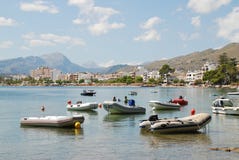Dinghies przy Puerto Pollensa, Majorca zdjęcia royalty free Dinghies przy Puerto Pollensa, Majorca zdjęcia royalty free