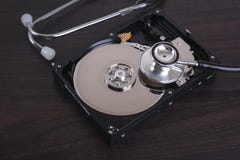 Dipinto del recupero di riparazioni del computer e di dati digitali immagini stock Dipinto del recupero di riparazioni del computer e di dati digitali immagini stock