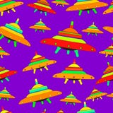 Dischi volanti, colori variopinti, astronave straniera senza cuciture royalty illustrazione gratis Dischi volanti, colori variopinti, astronave straniera senza cuciture royalty illustrazione gratis