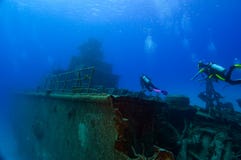 Diving on a wreck