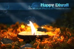 Diya de Diwali en rangoli de la flor foto de archivo libre de regalías Diya de Diwali en rangoli de la flor foto de archivo libre de regalías