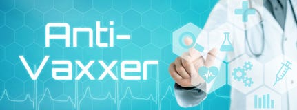 Doktor, der eine Ikone auf einer futuristischen Schnittstelle - anti--Vaxxer berührt lizenzfreies stockfoto Doktor, der eine Ikone auf einer futuristischen Schnittstelle - anti--Vaxxer berührt lizenzfreies stockfoto