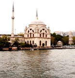 Dolmabahçe-Moschee stockfoto Dolmabahçe-Moschee stockfoto