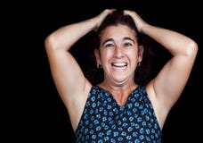 Donna molto arrabbiata e depressa che grida Fotografia Stock Donna molto arrabbiata e depressa che grida Fotografia Stock