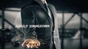Dorosła edukacja z holograma biznesmena pojęciem zdjęcia stock Dorosła edukacja z holograma biznesmena pojęciem zdjęcia stock