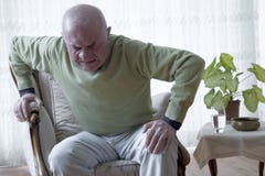 Douleur de vieil homme de douleur photo stock Douleur de vieil homme de douleur photo stock