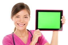 Doutor médico da enfermeira que mostra o ecrã de computador do PC da tabuleta fotografia de stock Doutor médico da enfermeira que mostra o ecrã de computador do PC da tabuleta fotografia de stock