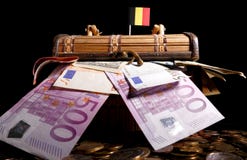 Drapeau belge sur la caisse image stock Drapeau belge sur la caisse image stock