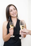 dricka för brunettchampagne arkivfoto dricka för brunettchampagne arkivfoto