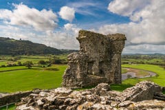 Dryslwyn slott, Carmarthenshire, Dyfed, Wales, UK Royaltyfria Foton Dryslwyn slott, Carmarthenshire, Dyfed, Wales, UK Royaltyfria Foton