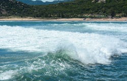 Duże fala na morzu w Krabi, Tajlandia obrazy stock Duże fala na morzu w Krabi, Tajlandia obrazy stock