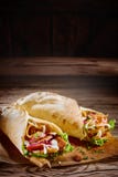 Dwa smakowitego doner kebabs z wieśniak kopii przestrzenią obrazy royalty free Dwa smakowitego doner kebabs z wieśniak kopii przestrzenią obrazy royalty free