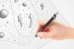 Dé los bosquejos y los garabatos abstractos de dibujo en el papel Foto de archivo libre de regalías Dé los bosquejos y los garabatos abstractos de dibujo en el papel Foto de archivo libre de regalías