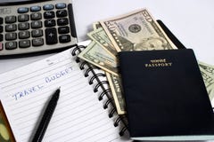 Dólares con el pasaporte y la calculadora Dólares con el pasaporte y la calculadora
