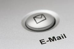 e - mail guzik
