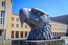 Eagle statua przy Tempelhof Berlin Obraz Stock Eagle statua przy Tempelhof Berlin Obraz Stock