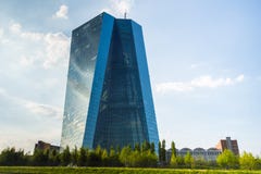 ECB della banca centrale europea a Francoforte immagine stock libera da diritti ECB della banca centrale europea a Francoforte immagine stock libera da diritti