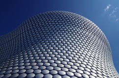 Edifício moderno de Selfridges em Inglaterra foto de stock Edifício moderno de Selfridges em Inglaterra foto de stock