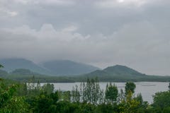 Een dam plukt het water voor de Thaise landbouw, stock afbeeldingen Een dam plukt het water voor de Thaise landbouw, stock afbeeldingen