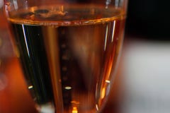 Een flÓ te van Champagne nam toe royalty-vrije stock afbeeldingen Een flÓ te van Champagne nam toe royalty-vrije stock afbeeldingen