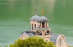 Een kerk dichtbij Ohrid-meer in Macedonië royalty-vrije stock afbeelding Een kerk dichtbij Ohrid-meer in Macedonië royalty-vrije stock afbeelding