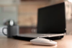 Eine Kombination der Arbeit und des Genusses lizenzfreie stockfotos Eine Kombination der Arbeit und des Genusses lizenzfreie stockfotos