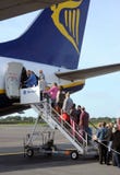 Einstieg eines Ryanair Strahles Stockbilder Einstieg eines Ryanair Strahles Stockbilder