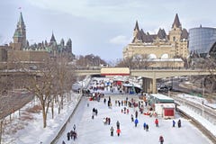 Eisbahn Rideau-Kanals im Winter, Ottawa Lizenzfreies Stockfoto Eisbahn Rideau-Kanals im Winter, Ottawa Lizenzfreies Stockfoto