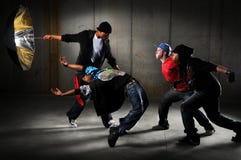 Ejecución de los hombres de Hip Hop imagen de archivo Ejecución de los hombres de Hip Hop imagen de archivo
