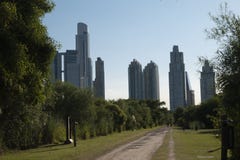 Ekologisk reserv i den Puerto Madero neighbourhooden, Buenos Aires, Argentina royaltyfria foton Ekologisk reserv i den Puerto Madero neighbourhooden, Buenos Aires, Argentina royaltyfria foton