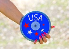 El atletismo, los E.E.U.U. se está preparando para el tiro de disco fotos de archivo libres de regalías El atletismo, los E.E.U.U. se está preparando para el tiro de disco fotos de archivo libres de regalías